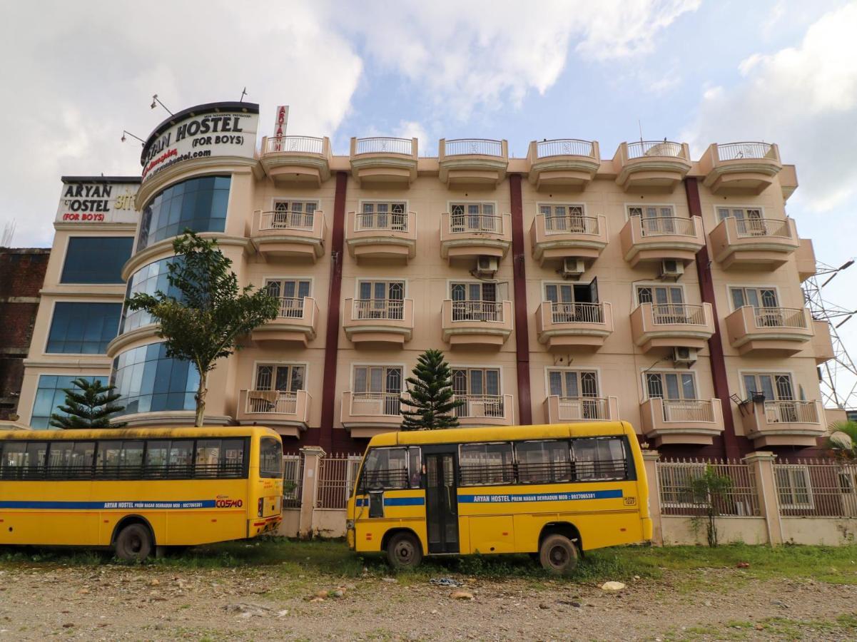 Spot On 82236 Aryan Home Stay Jhajra Экстерьер фото